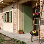 Be Langhe In Monforte - Di Cascina Πανσιόν 3*