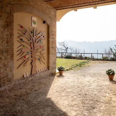 Be Langhe In Monforte - Di Cascina Πανσιόν 3*