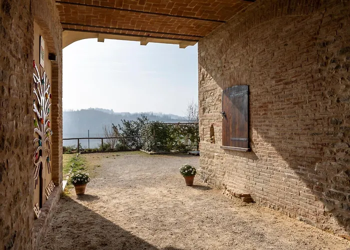 Be Langhe Monforte - Di Cascina 3* Monforte dʼAlba