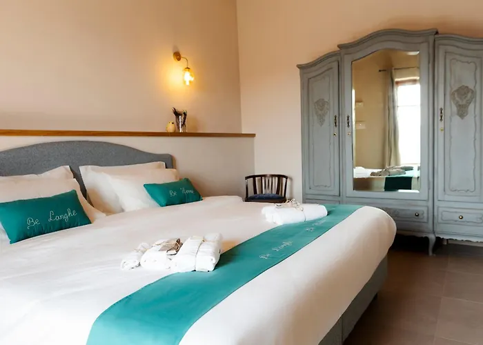 Be Langhe Monforte - Di Cascina Konukevi 3*